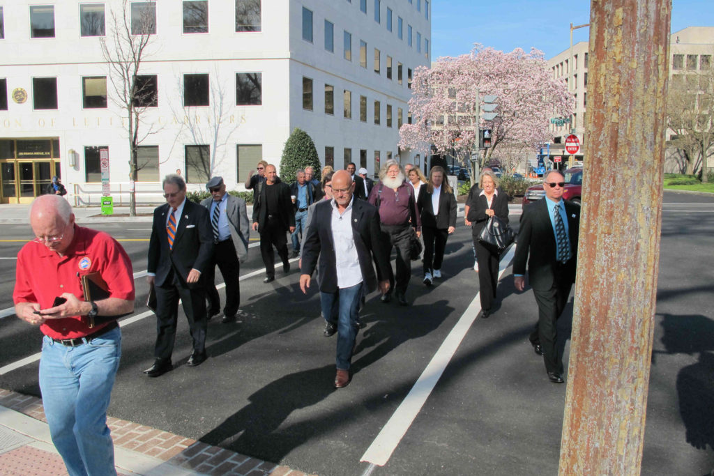 FSALC members make the walk from HQ to Senator Nelson's office